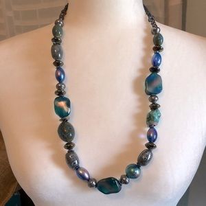 Chico’s polished glass and bead 24” necklace with a 4” extender